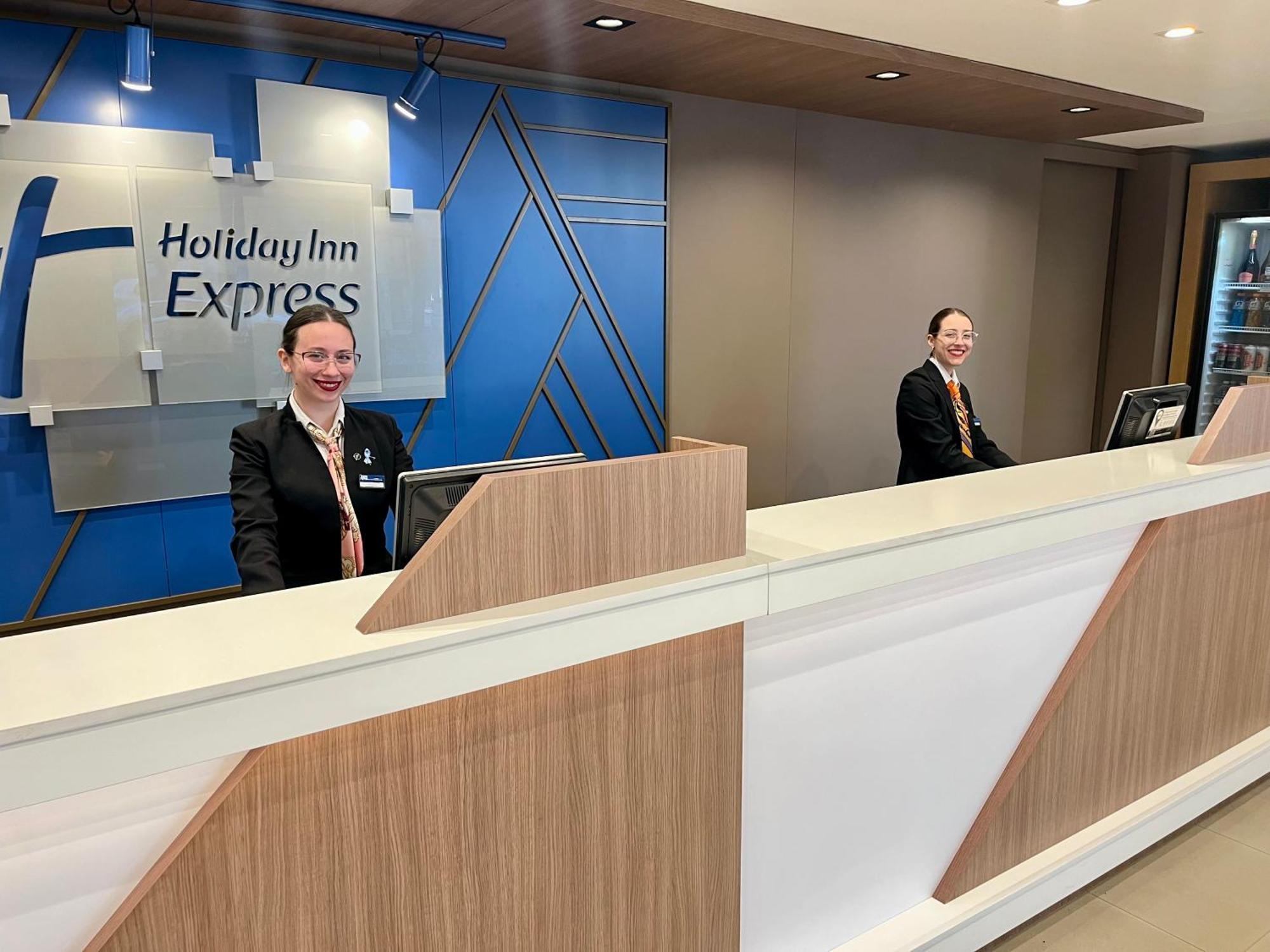 Holiday Inn Express Rosario By Ihg מראה חיצוני תמונה