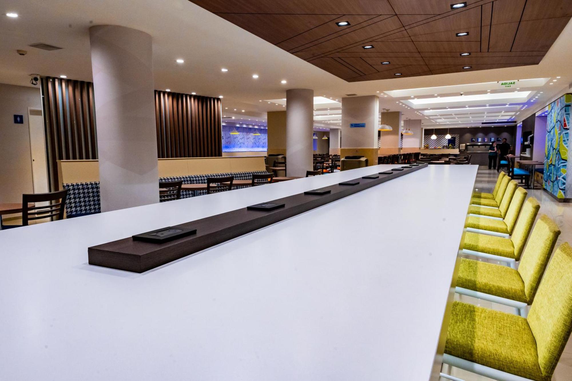 Holiday Inn Express Rosario By Ihg מראה חיצוני תמונה