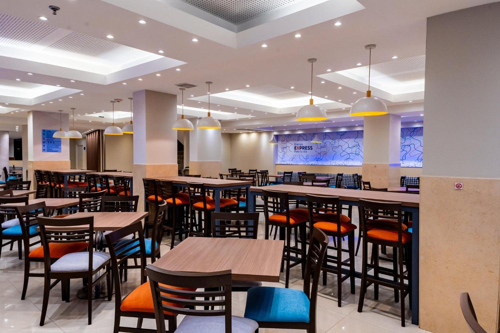 Holiday Inn Express Rosario By Ihg מראה חיצוני תמונה