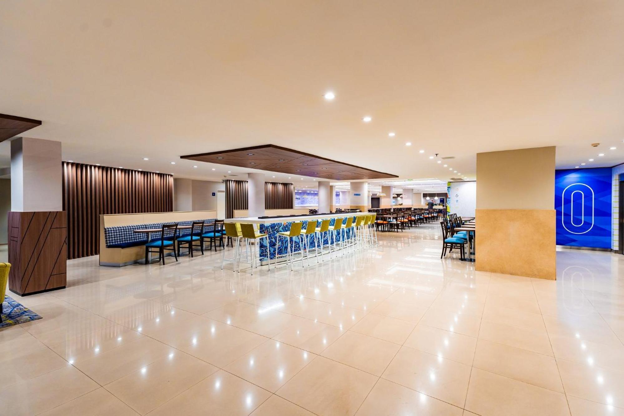 Holiday Inn Express Rosario By Ihg מראה חיצוני תמונה