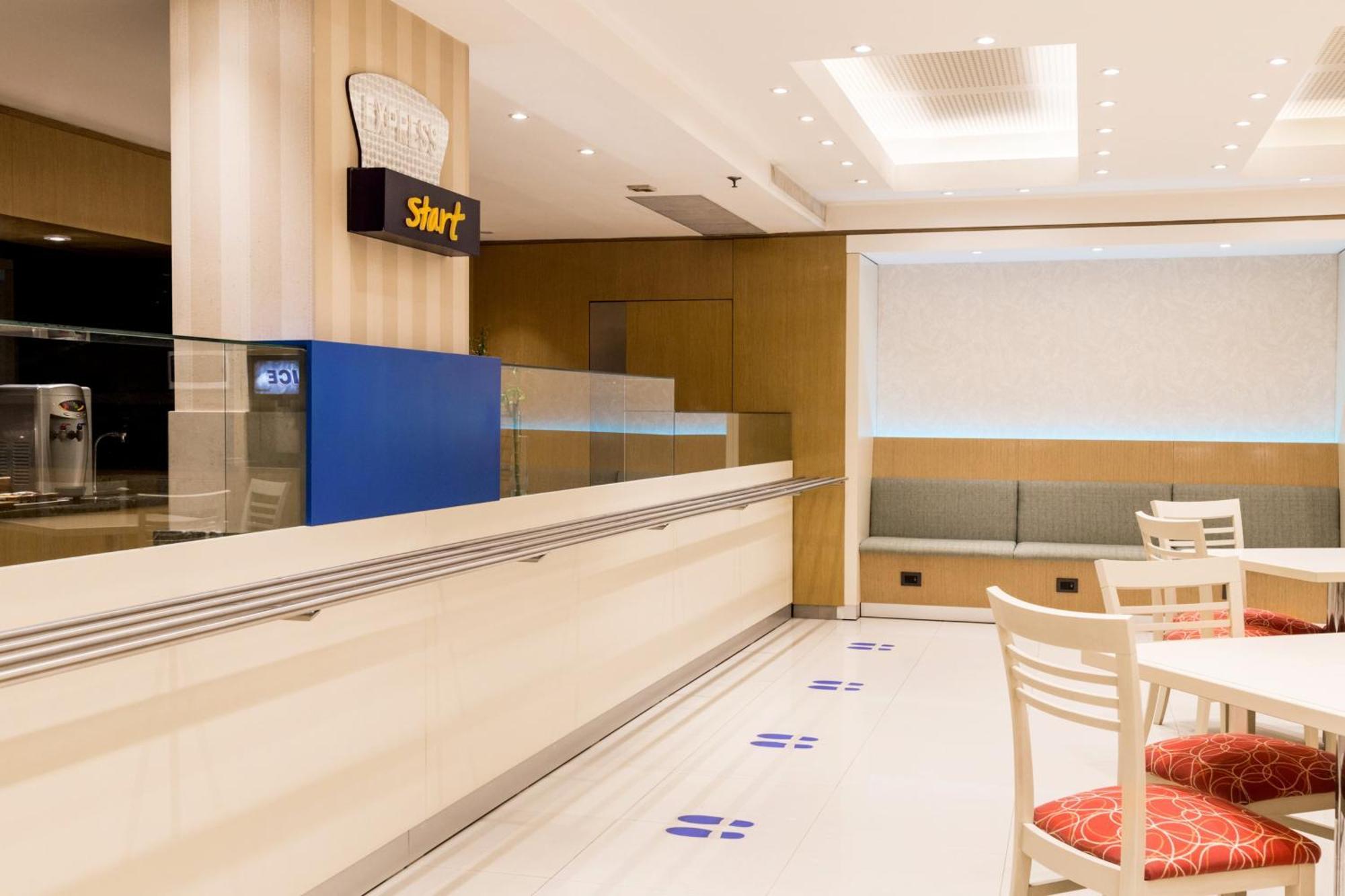 Holiday Inn Express Rosario By Ihg מראה חיצוני תמונה